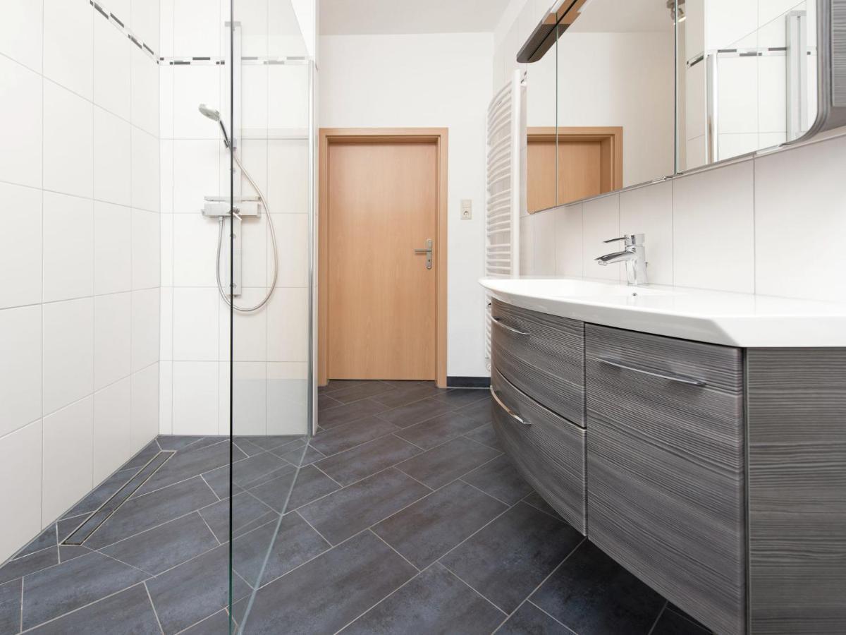 Cozy Apartment In Ore Mountains With Balcony بريتينبرون المظهر الخارجي الصورة